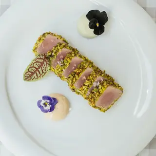 Tonno en Crosta di Pistachio