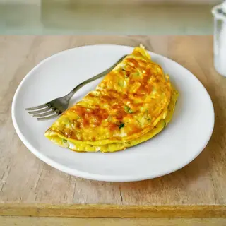 Plain Omelette, Salad and Fries