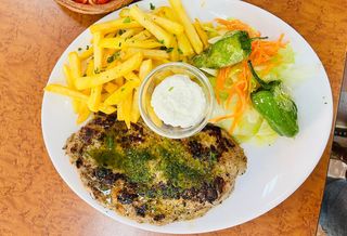 Pechuga de pollo empanada o plancha (ración)