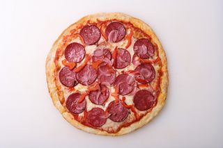 Піца папероні  (440г)