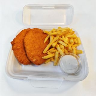 Pohana piletina i pomfrit