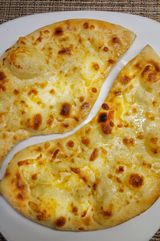 Чесново хлебче с кашкавал (160г)