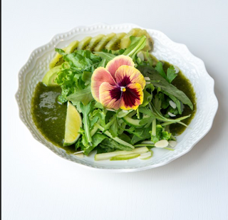 Фирменный зеленый салат 