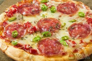 Pizza de Salame