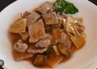 Manzo con funghi porcini