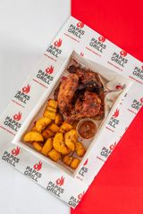 Chicken wings and sides combo