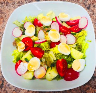 Салата с Пъдпъдъчи яйца - 350 гр