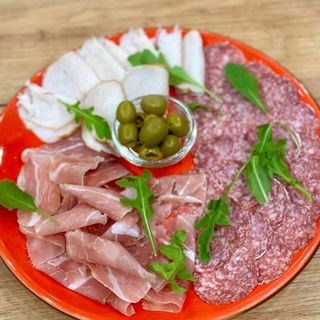 М'ясне асорті