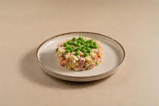 ENSALADILLA RUSA OLIVER/оливье с колбасой