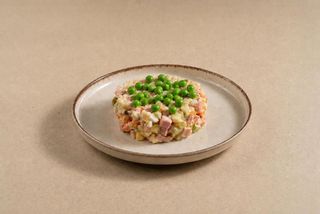 ENSALADILLA RUSA OLIVER/оливье с колбасой