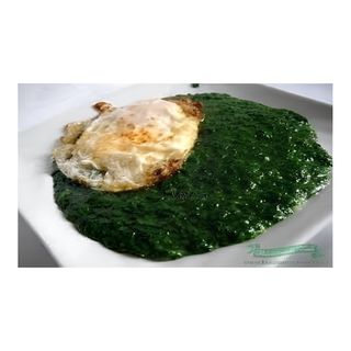 Spanac cu ochiuri de ou