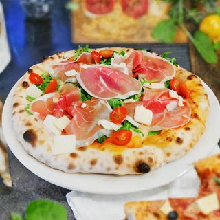 Caprese con prosciutto crudo