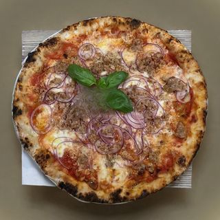 Salsiccia e cipolla di tropea