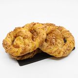 Bretzel Crema y Cabello