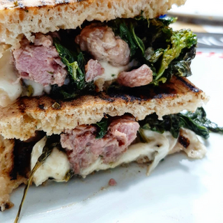  salsiccia frierielli e provola 