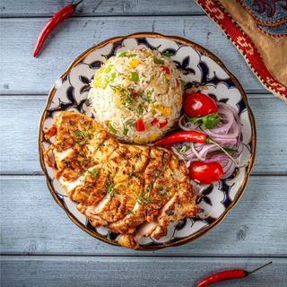 КУРИЦА НА ОГНЕ С РИСОМ