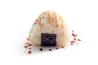 27. Onigiri salmone bianco
