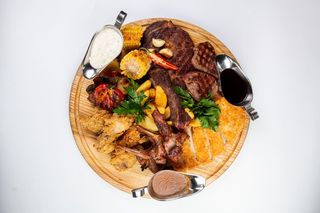 Мясной микс гриль