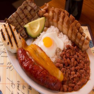 Bandeja Paisa