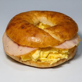Bagel Egg & Jambon De Poulet