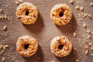 DONUTY A’LA SNICKERS (KETO)