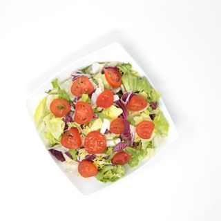 Rucola, pomodori Pachino e scaglie di parmiggiano