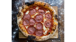 Combo Pizza Salame + Suc
