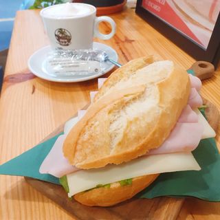 Café + Pitufo mixto de pavo