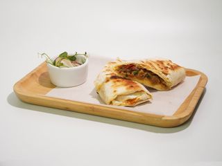 Хрумкий лаваш з баклажаном та сиром (200г)