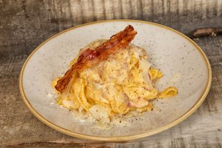 CLASIC CARBONARA
