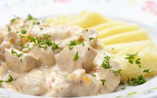 Курица в сметанном соусе