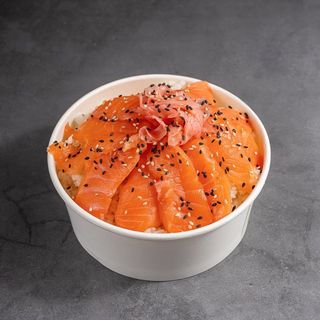 Chirashi salmon