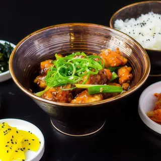 KKANPUNGI + RYŻ + ZESTAW BANCHAN