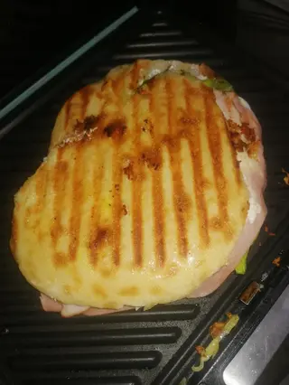 Tuna sendvič