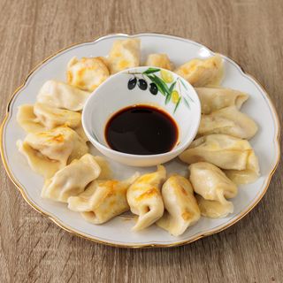 Pečene knedle sa svinjetinom i kukuruzom