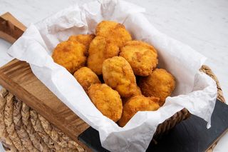Nuggets (8 uds.) con patatas