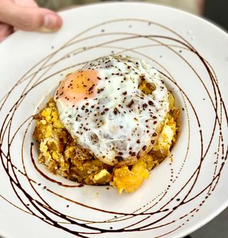 Huevos Rotos Con Chorizo De Teror
