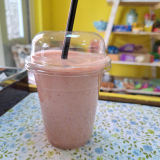 Смути Малина, банан и мляко (300 мл.)