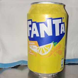 Fanta Limón lata 330ml.