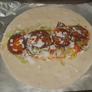 Menù  piadina  oh panini falafel  patate e bibita in lattina