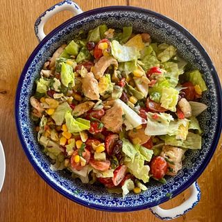Salata mexicana de pui