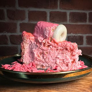 Tarta casera de Pantera rosa y filipinos blancos