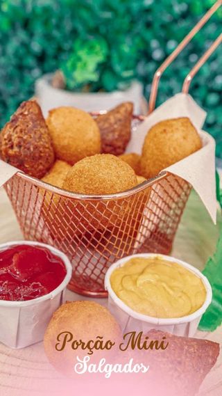 10 Mini Salgados Sortidos