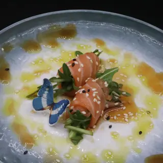 32 Gunkan rucola