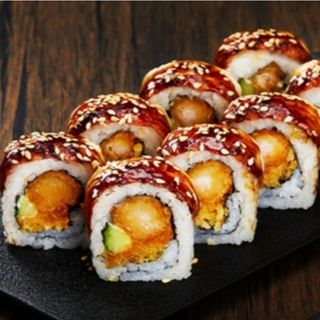 Anguila roll de langostino 