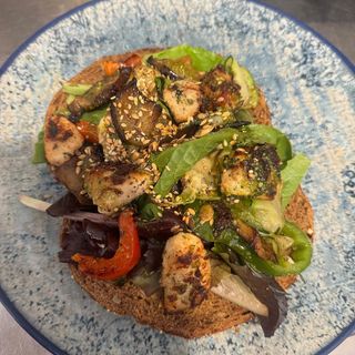 Bagel POLLO Y VERDURAS 