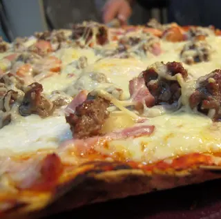 pizza maradona