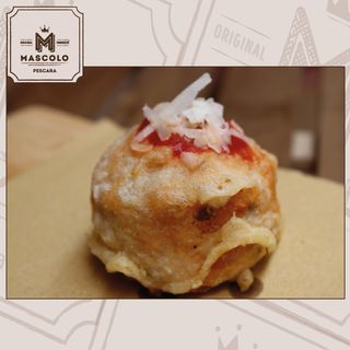 Frittatina di pasta con patate, provola e speck