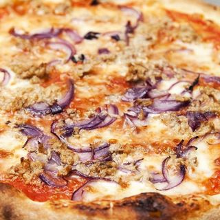 Pizza Tonno e cipolla