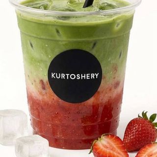 Зелена матча полуниця